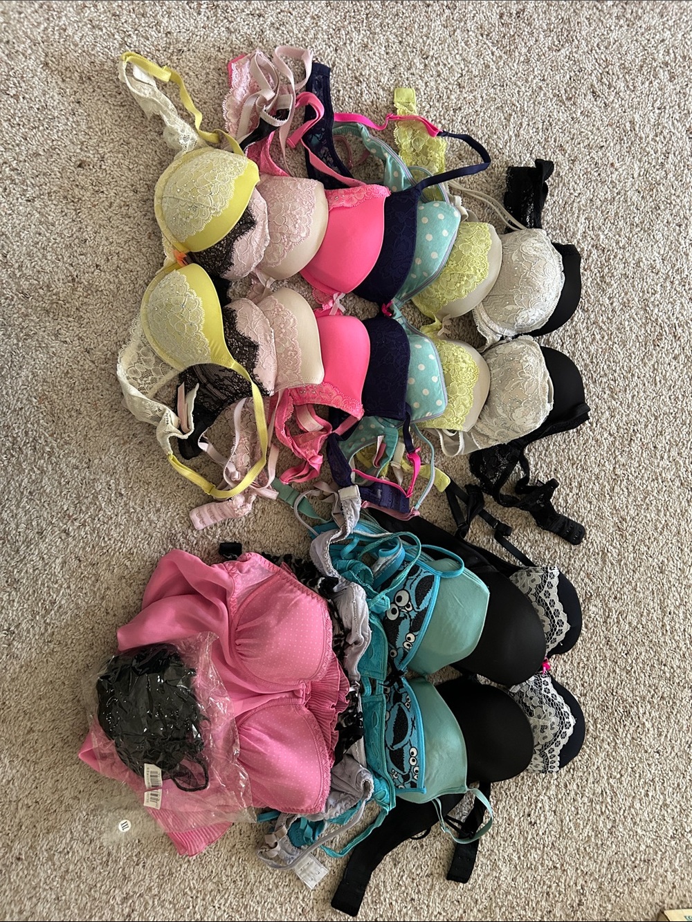 Mixed Colors Women's Lace & Padded Bras - Assorted Pack